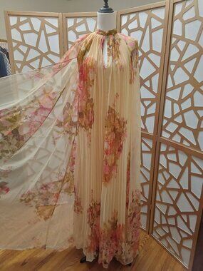 Hemant and Nandita Anah Long Kaftan NWT